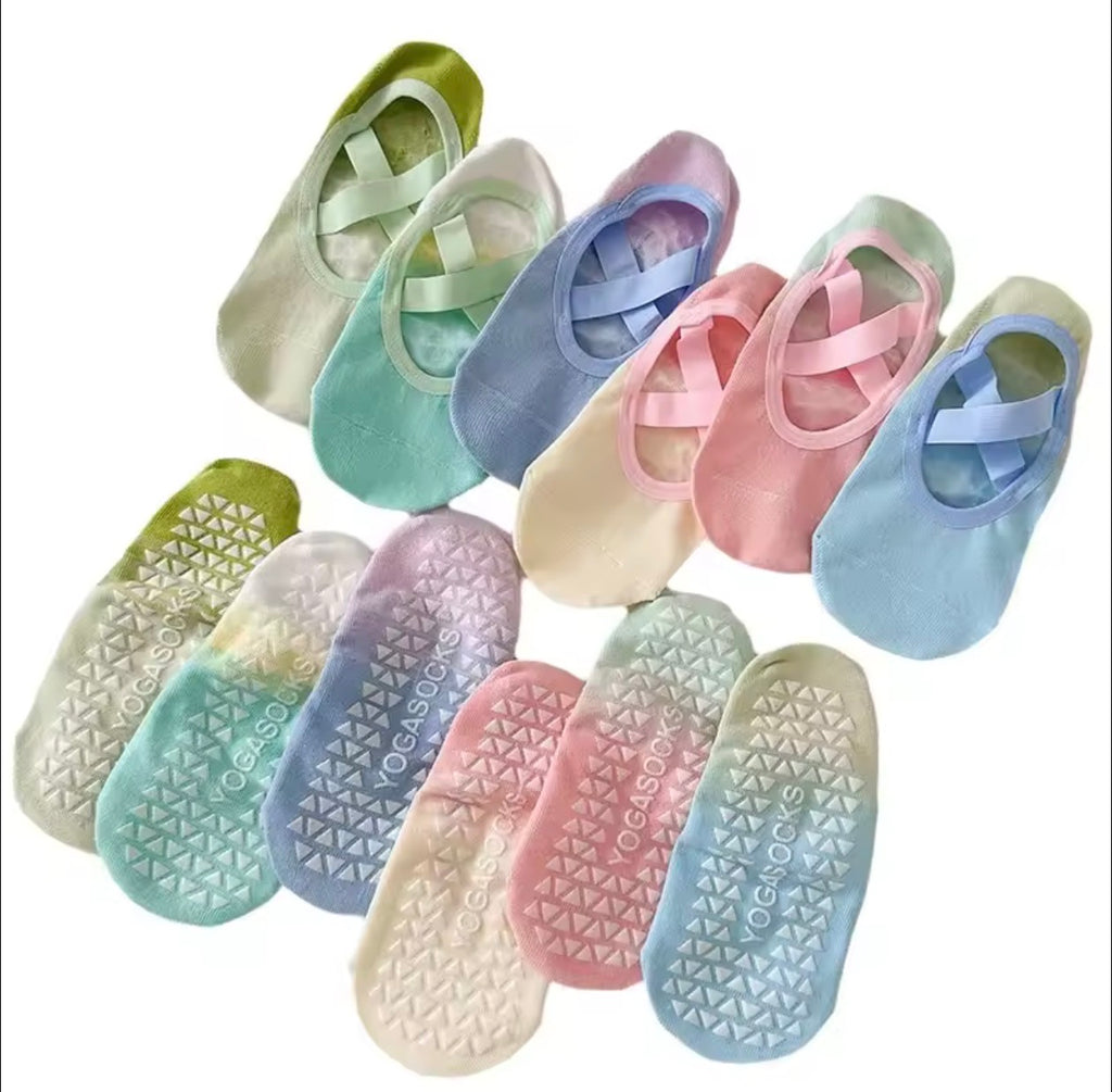 Grippy Pilate Princess Socks